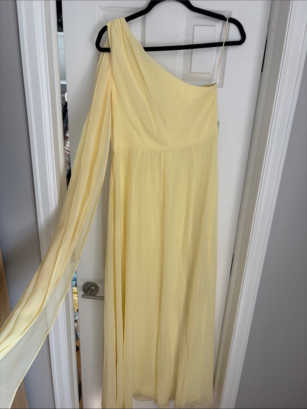 Birdy Grey One-Shoulder Pale Yellow Gown